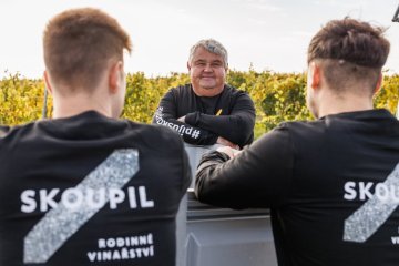 RODINNÉ VINAŘSTVÍ SKOUPIL